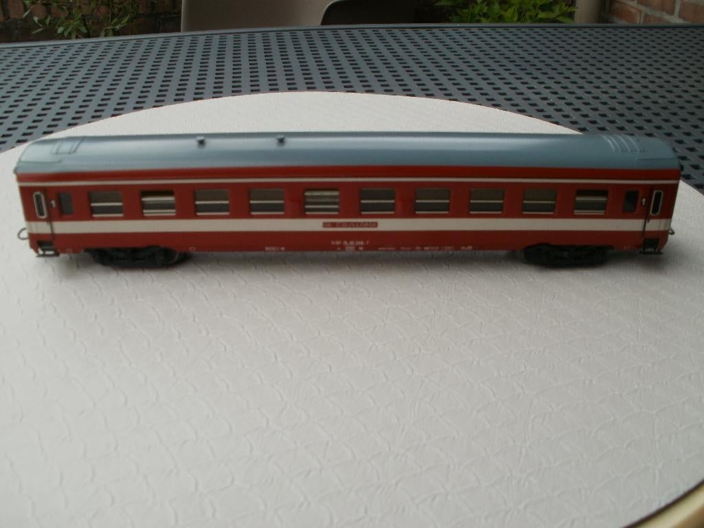 Marklin Ho rijtuig no 4075 Le Capitole van SNCF., Enlèvement ou Envoi, Courant alternatif, Wagon, Comme neuf