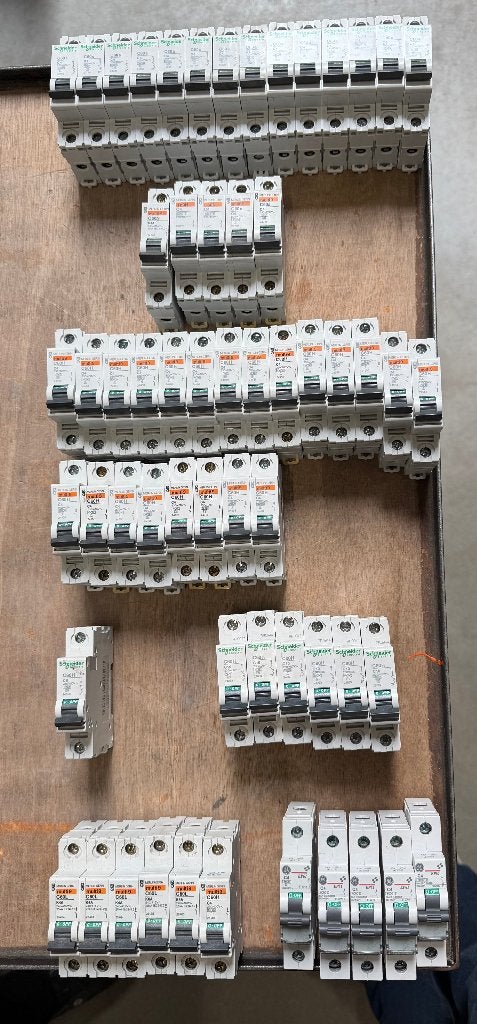 Lot 1P automaten, Enlèvement, Neuf, Schneider Electric, Disjoncteur divisionnaire