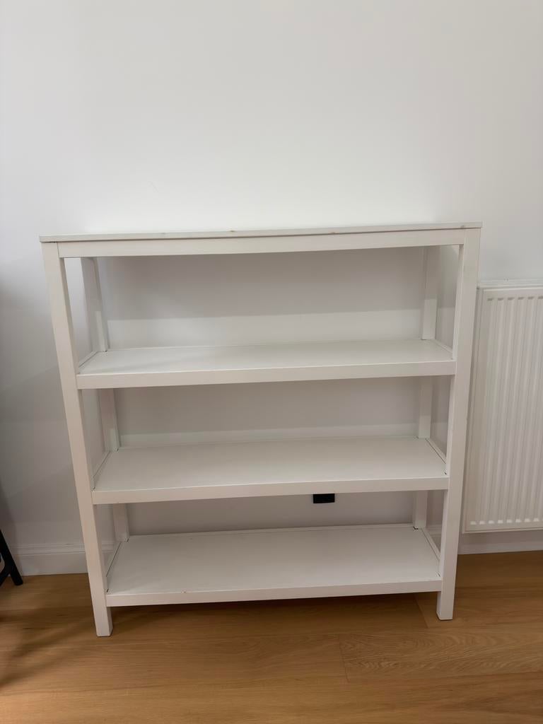 HEMNES IKEA boekenkast, Huis en Inrichting, Kasten | Boekenkasten, Ophalen, Met plank(en), Gebruikt, 100 tot 150 cm