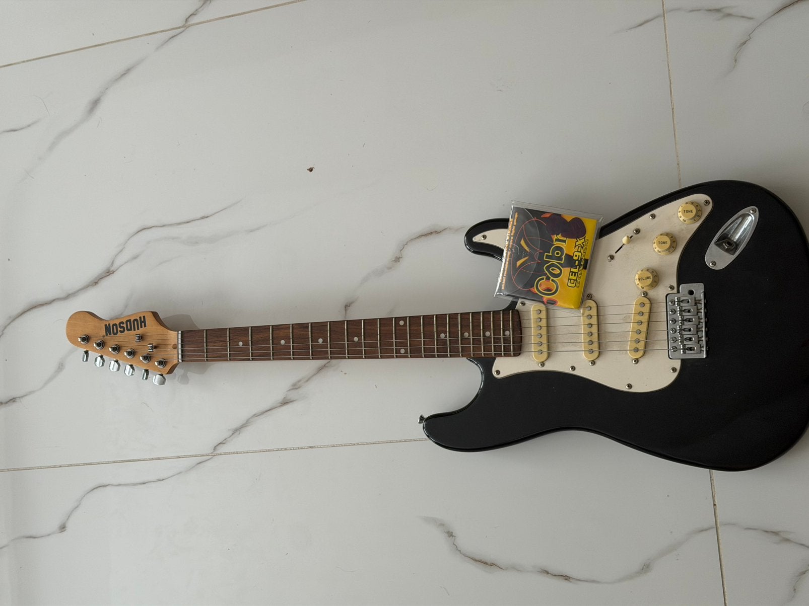 Hudson Stratocaster elektrische gitaar - goede staat, Muziek en Instrumenten, Ophalen, Zo goed als nieuw
