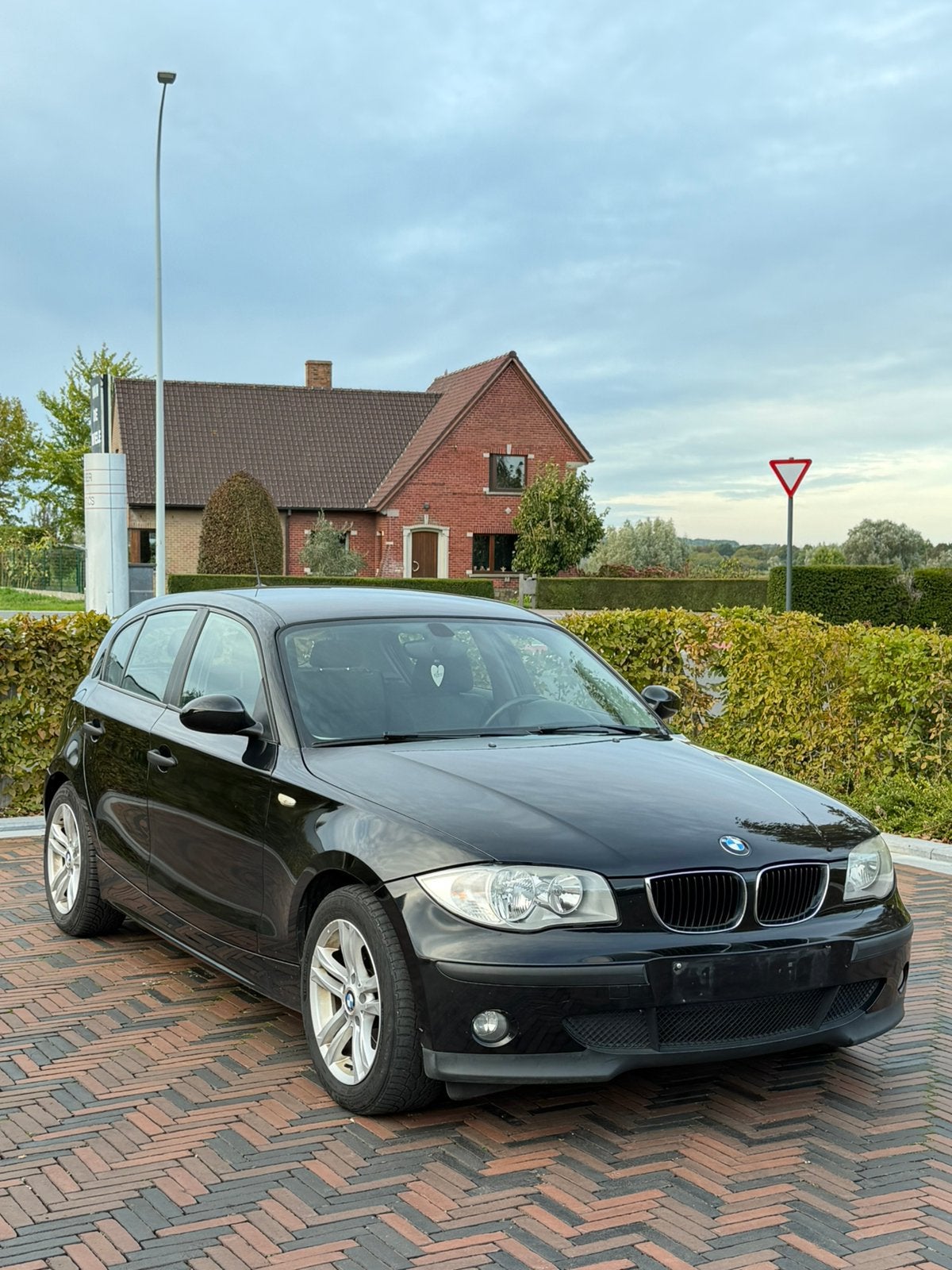 BMW 116i hatchback 5deurs airco + keuring, Zwart, Particulier, Euro 4, 85 kW