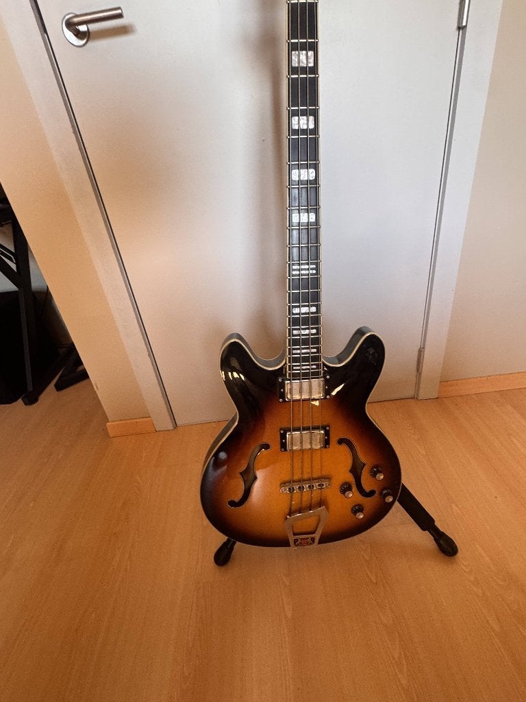 Hagstrom Bass, Muziek en Instrumenten, Ophalen, Gebruikt, Elektrisch