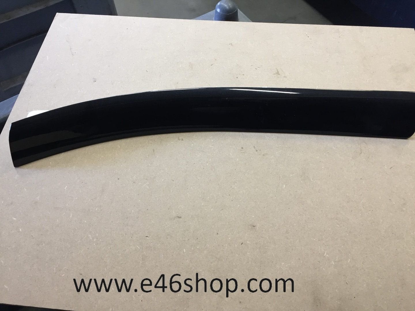 Dashboardlijst BMW E46 org nieuw BMW OE 51458235582, Autos : Pièces & Accessoires, Neuf, -, -, Enlèvement ou Envoi