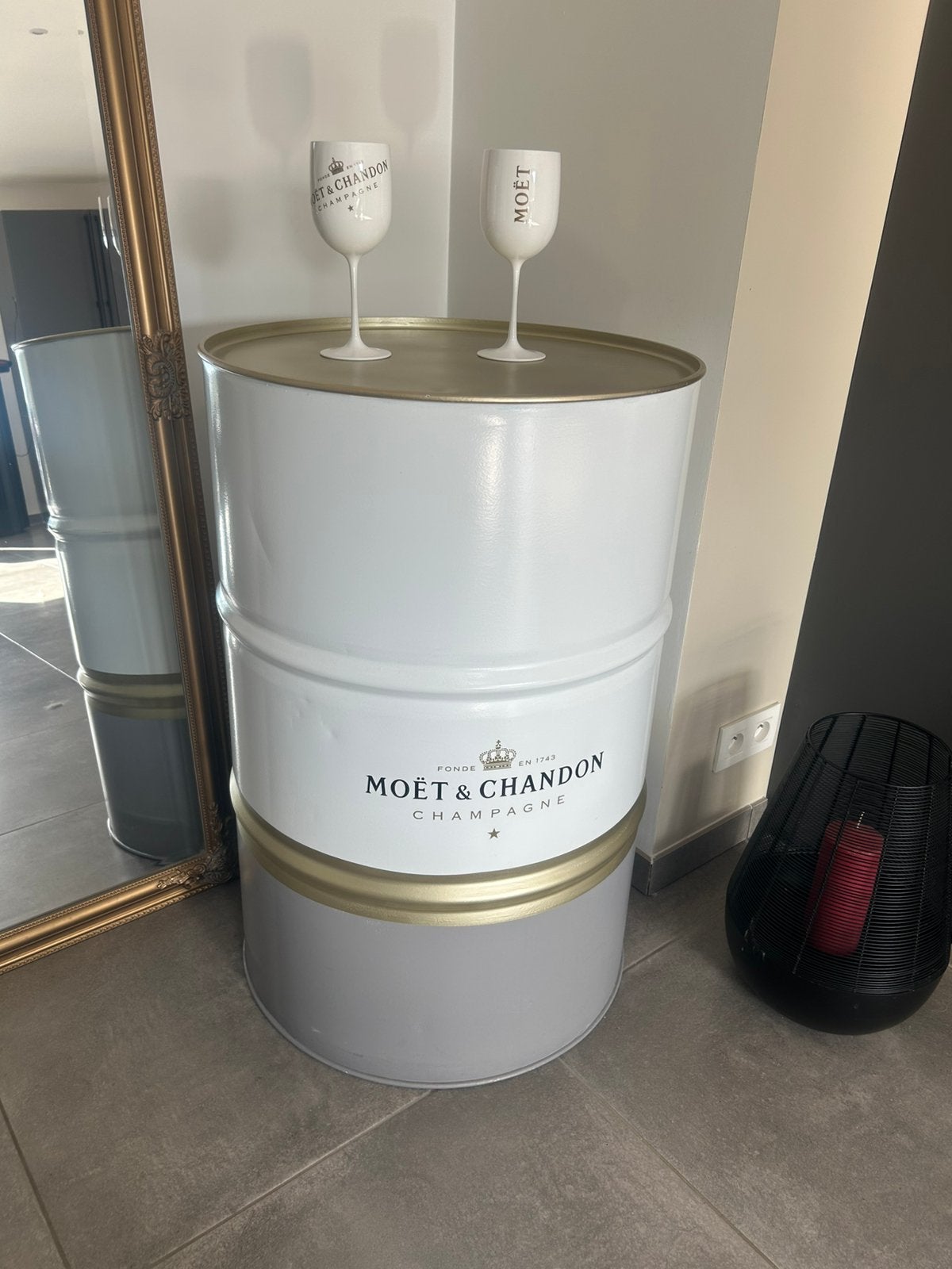 Tonneau de decoration, Enlèvement, Comme neuf