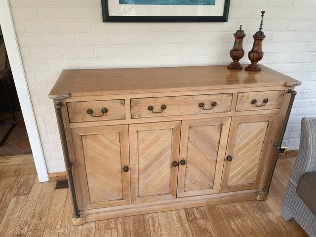 wandkast Roche Bobois, Ophalen