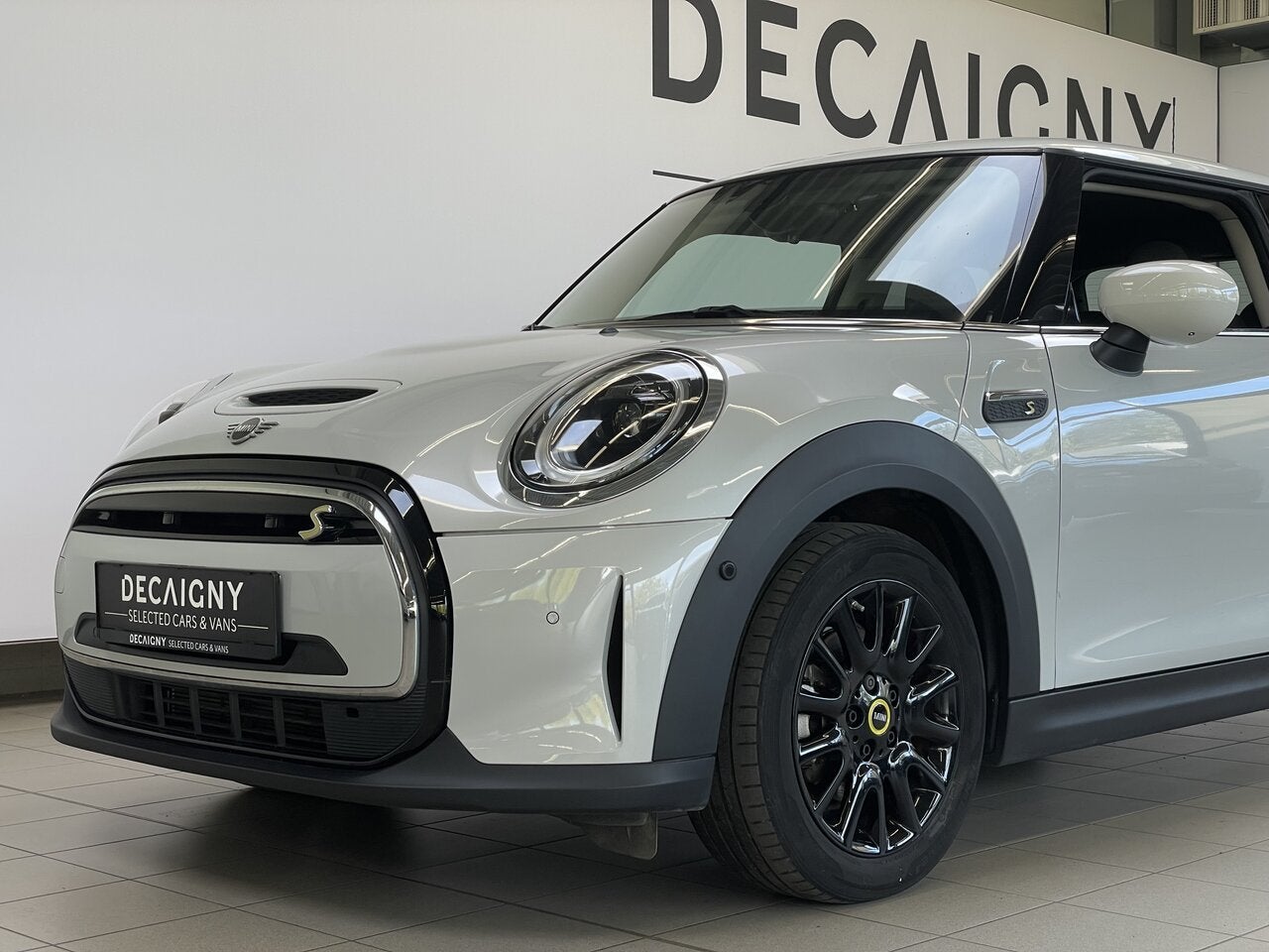 MINI Cooper SE F56 BEV LCI *Camera*Carplay, Auto's, 4 zetels, https://public.car-pass.be/vhr/0bebbfcc-ad40-4c2f-8c52-4e17df97b81b