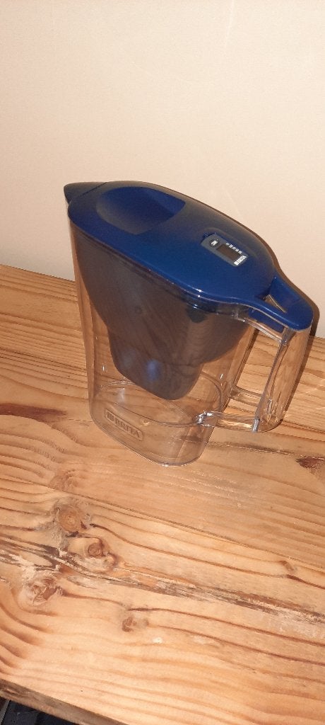 Filtre à eau Nice Brita sans les filtres, Maison & Meubles, Cuisine | Couverts, Enlèvement ou Envoi, Comme neuf, Autres marques