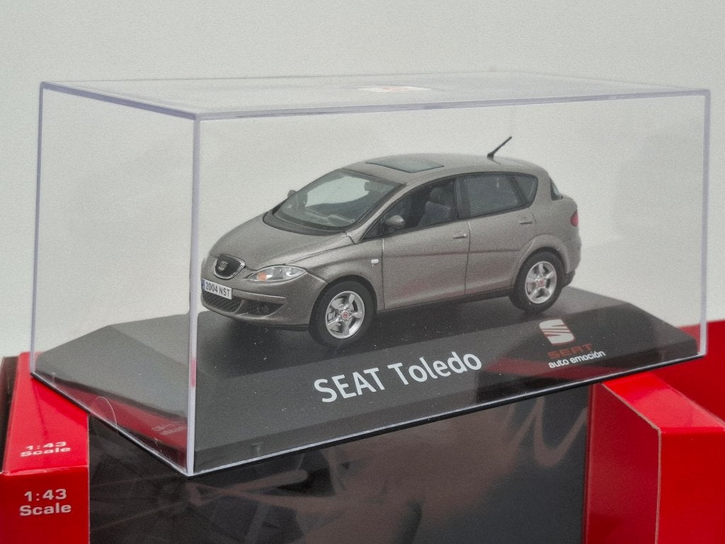 Seat Toledo « Sombra Grey » - 1/43, Envoi, Comme neuf, Voiture, Autres marques