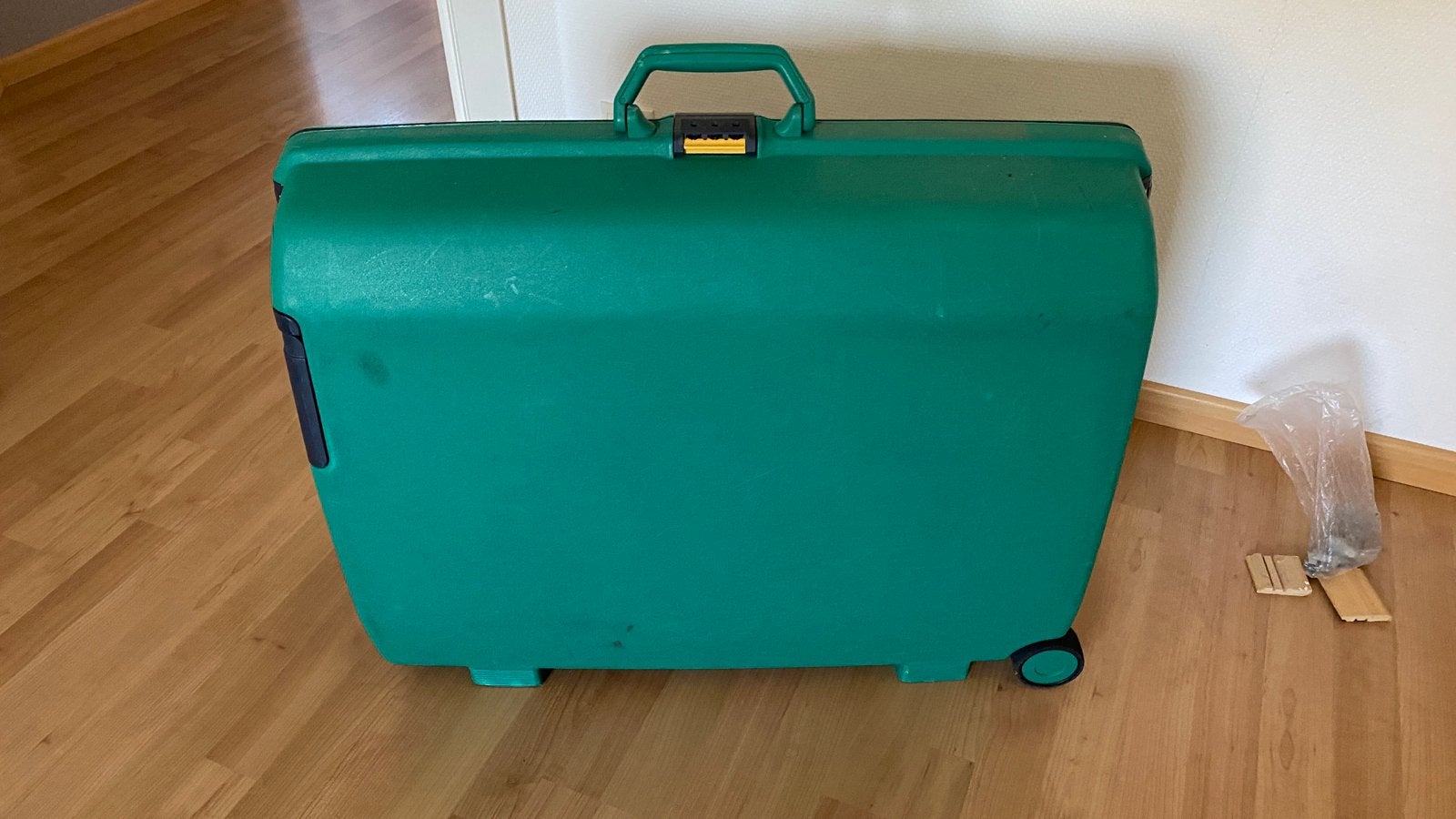 Valise SAMSONITE, Bijoux, Sacs & Beauté, Valises, Enlèvement, Comme neuf