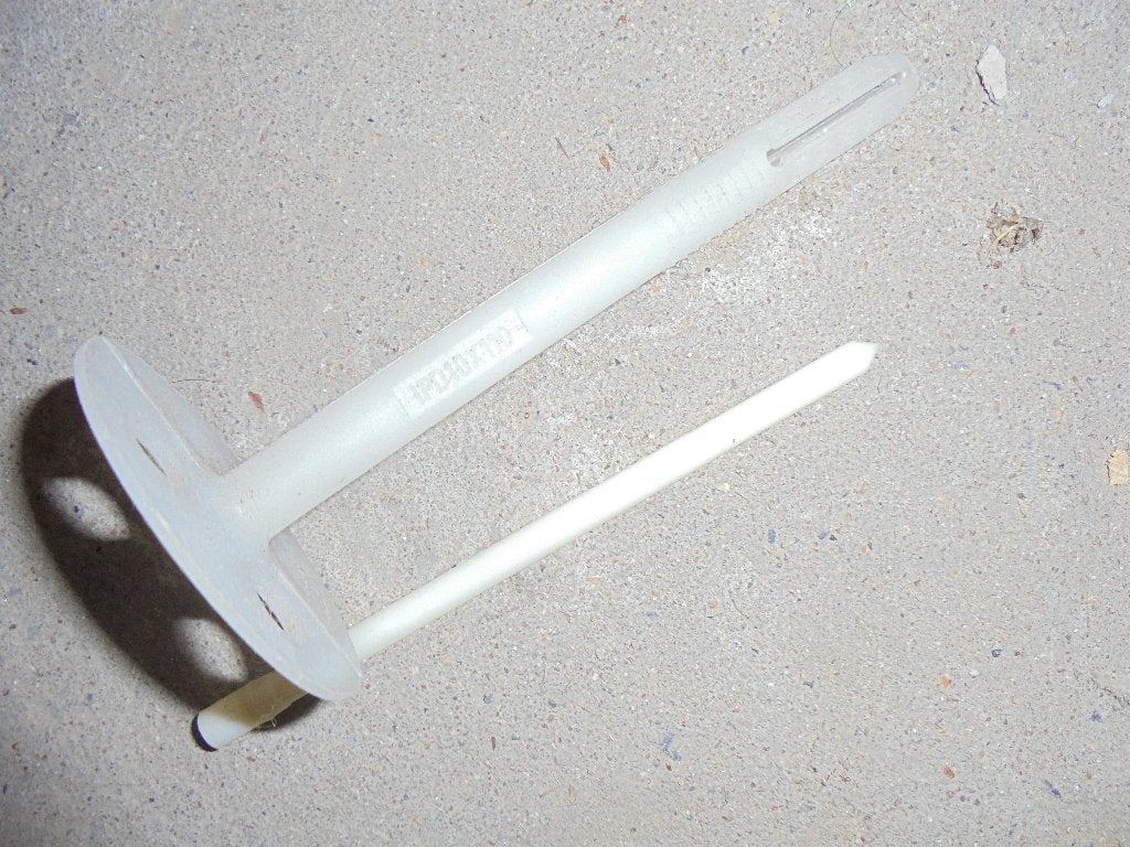 isolatieplug met pvc nagel  lengte 12 cm, Doe-het-zelf en Bouw, Ophalen, Nieuw, PVC