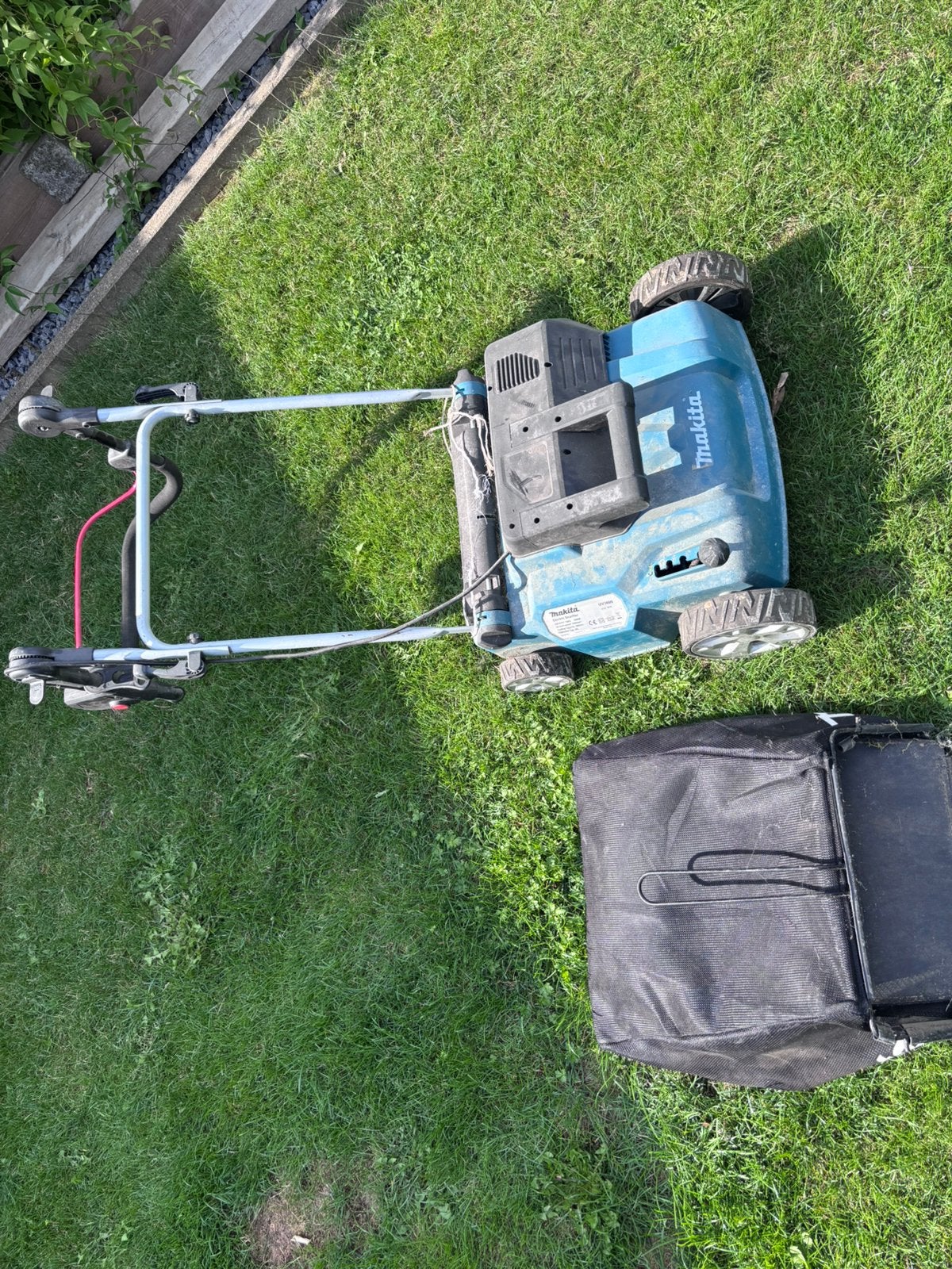 Makite UV3600 verticuteermachine, Ophalen, Gebruikt, Elektrisch