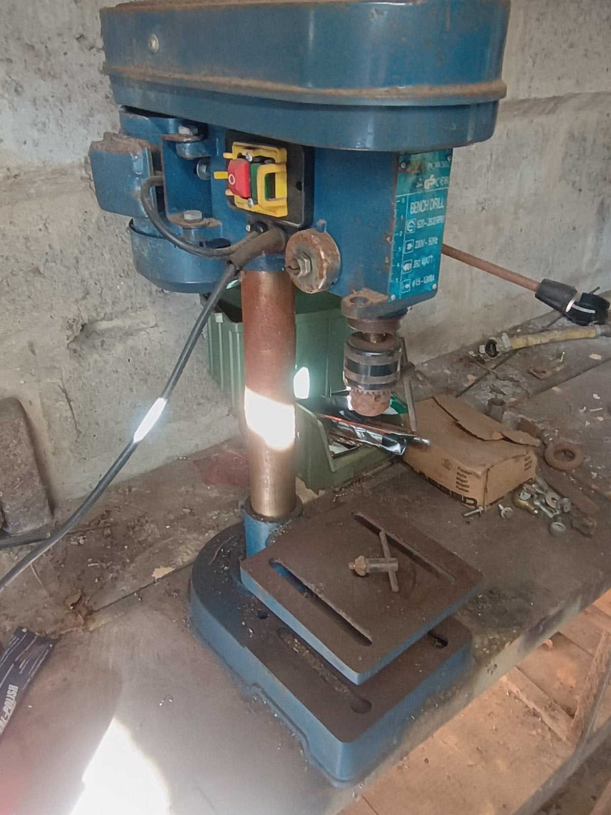 Kolom boormachine, Doe-het-zelf en Bouw, Ophalen, Gebruikt, Minder dan 400 watt, Kolomboormachine