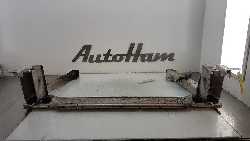RADIATEUR SUPPORT Laguna III (BT) (|544F00002R|544F06830R|), Renault, Utilisé, Peter-Huppertz-Straße 5
51063  Köln, DE, Dialog.deutschland@renault.de