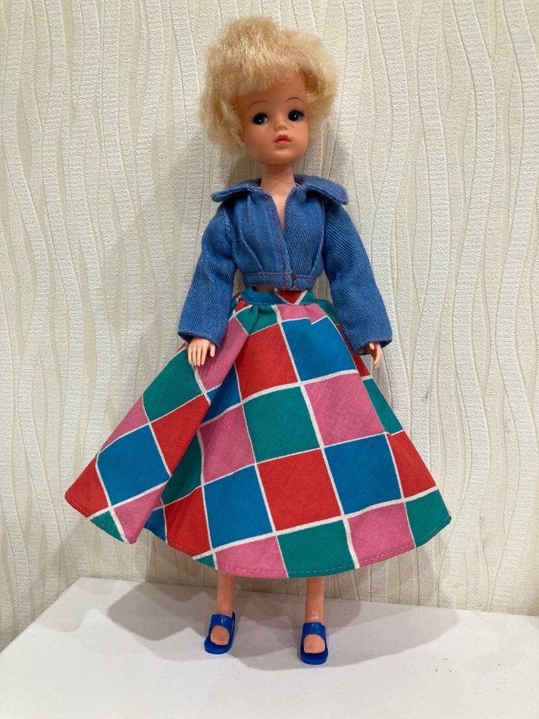 zolderopruiming: SINDY barbie pop uit de jaren 70, Ophalen of Verzenden, Gebruikt, Pop