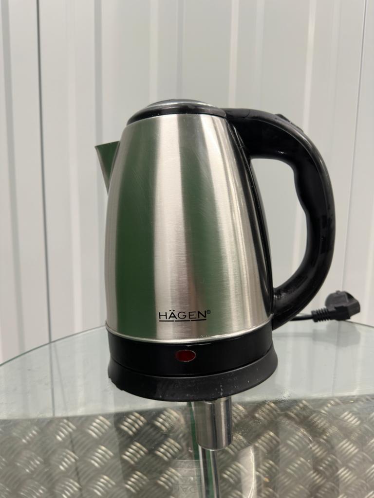Hagen 1,8L roestvrijstalen waterkoker, 1 tot 2 liter, Ophalen of Verzenden, Gebruikt, Inox