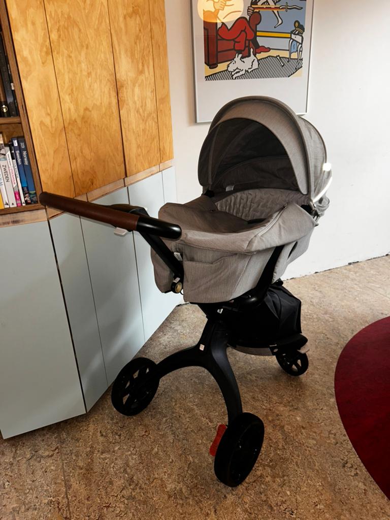 Stokke Xplory V6 compleet (luxe stofuitvoering), Enfants & Bébés, Poussettes & Combinaisons, Comme neuf, Poussette, Enlèvement
