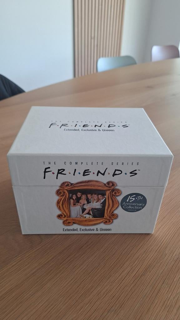 DVD box Friends 15de verjaardag collectie, Ophalen