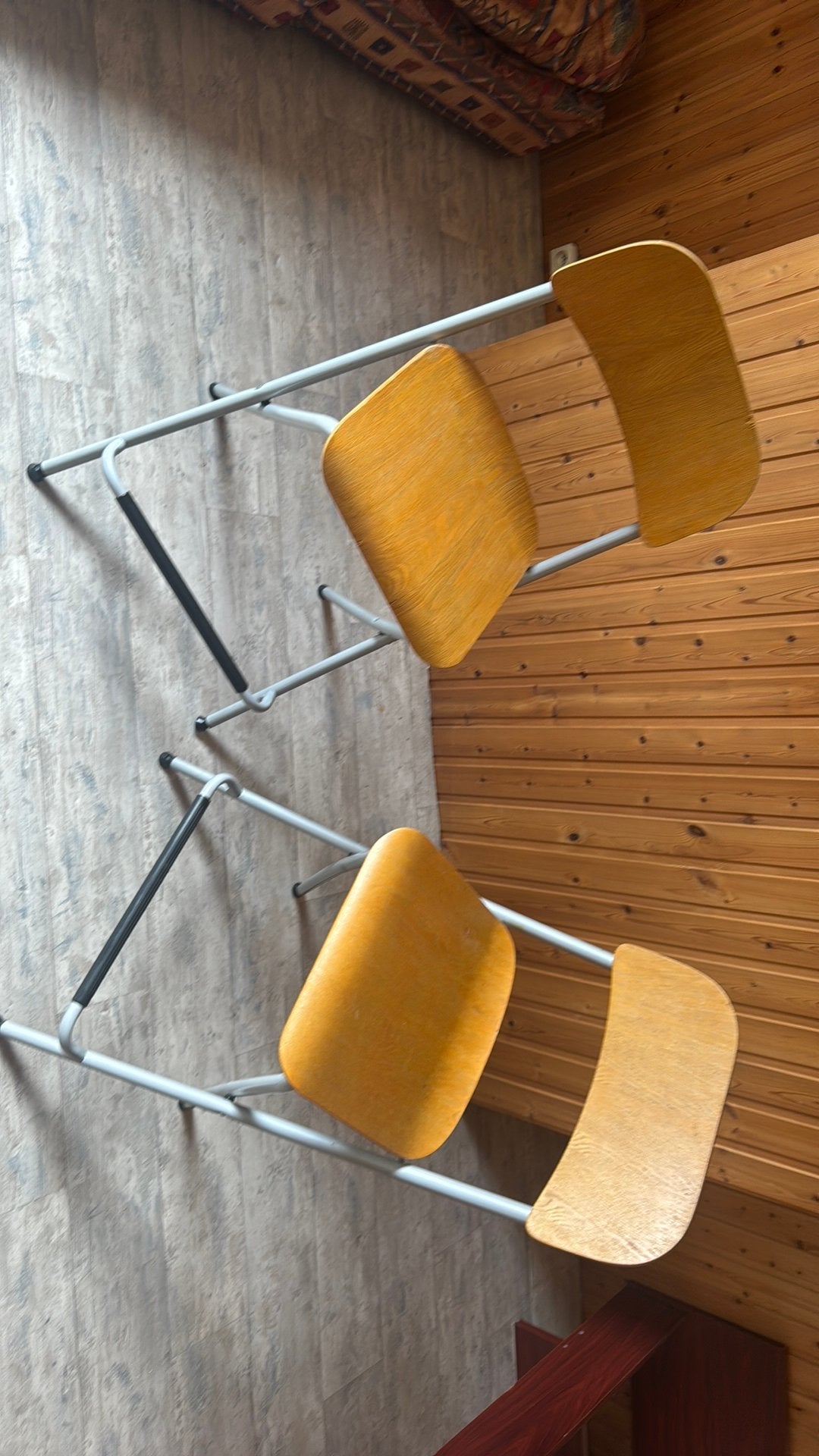 2 Chaise haute pliable, 90 cm ou plus, Avec repose-pieds, 2 tabourets, Enlèvement