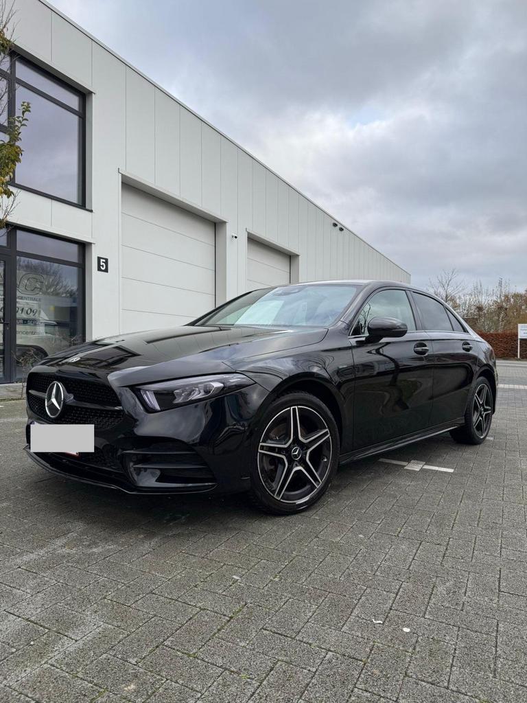 Mercedes A250e AMG-Line, Auto's, Mercedes-Benz, 4 deurs, 2175 kg, Zwart, 4 cilinders