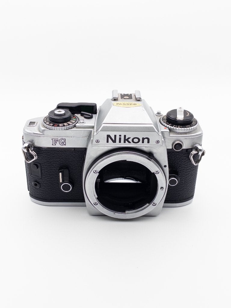 Nikon FG + Volledig Getest + Nieuwe dichtingen, Audio, Tv en Foto, Fotocamera's Analoog, Ophalen of Verzenden, Gebruikt, Spiegelreflex