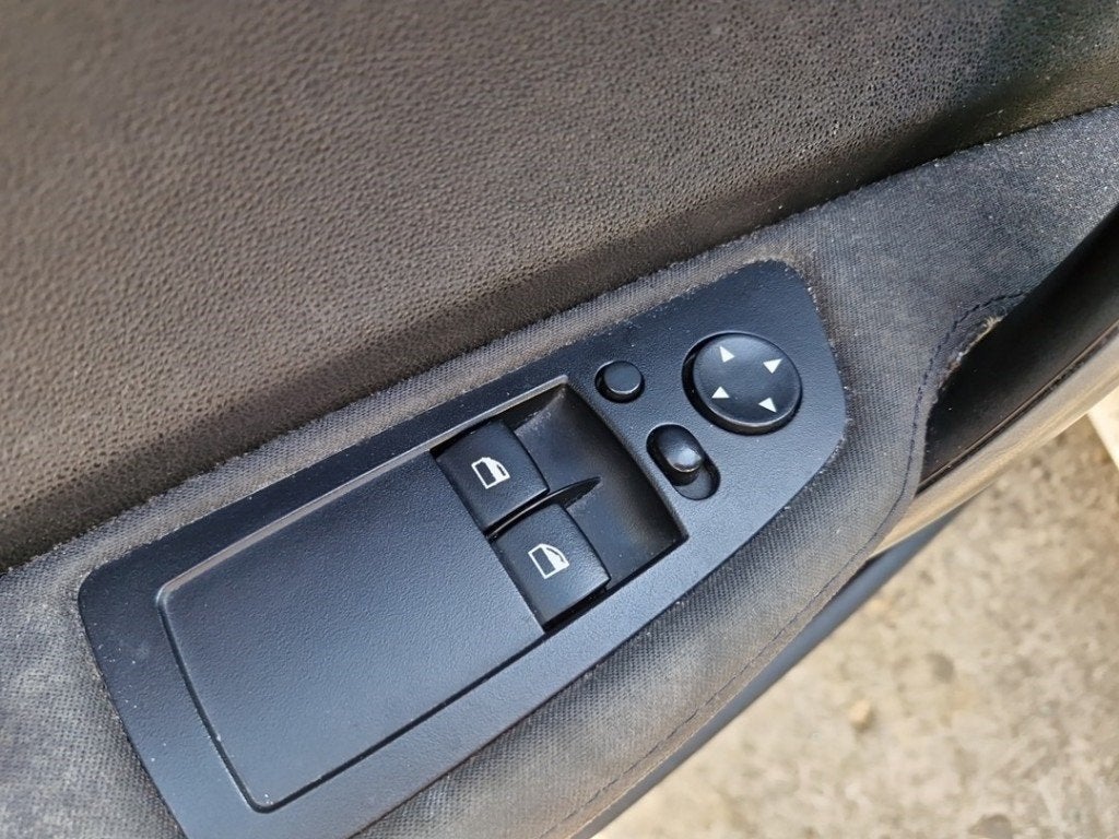 RAAMSCHAKELAAR BMW 1 serie (E87 / 87N) (|61319216551|), Gebruikt, BMW, Petuelring 130
80809  München, DE, Bayerische Motoren Werke AG