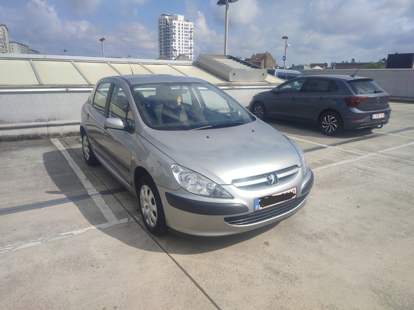 Peugeot 307 benzine 103000km klaar om geregistreerd te worde, Auto's, Stof, Zwart, 5 deurs, Particulier