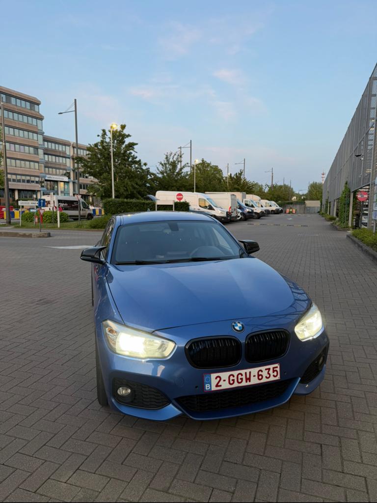BMW 116d M-Pakket - AUTOMAAT - Alcantara, Auto's, BMW, Automaat, 1 Reeks, Blauw, Alcantara