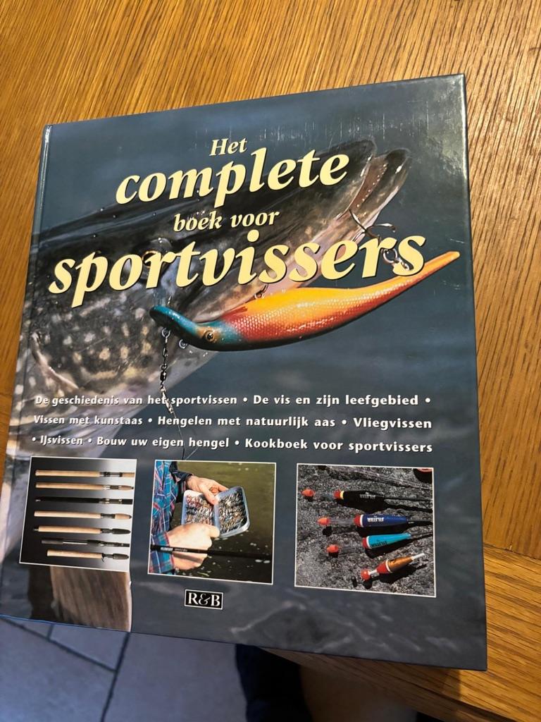 Het complete boek voor sportvissers, Ophalen of Verzenden, Zo goed als nieuw, Boek of Tijdschrift