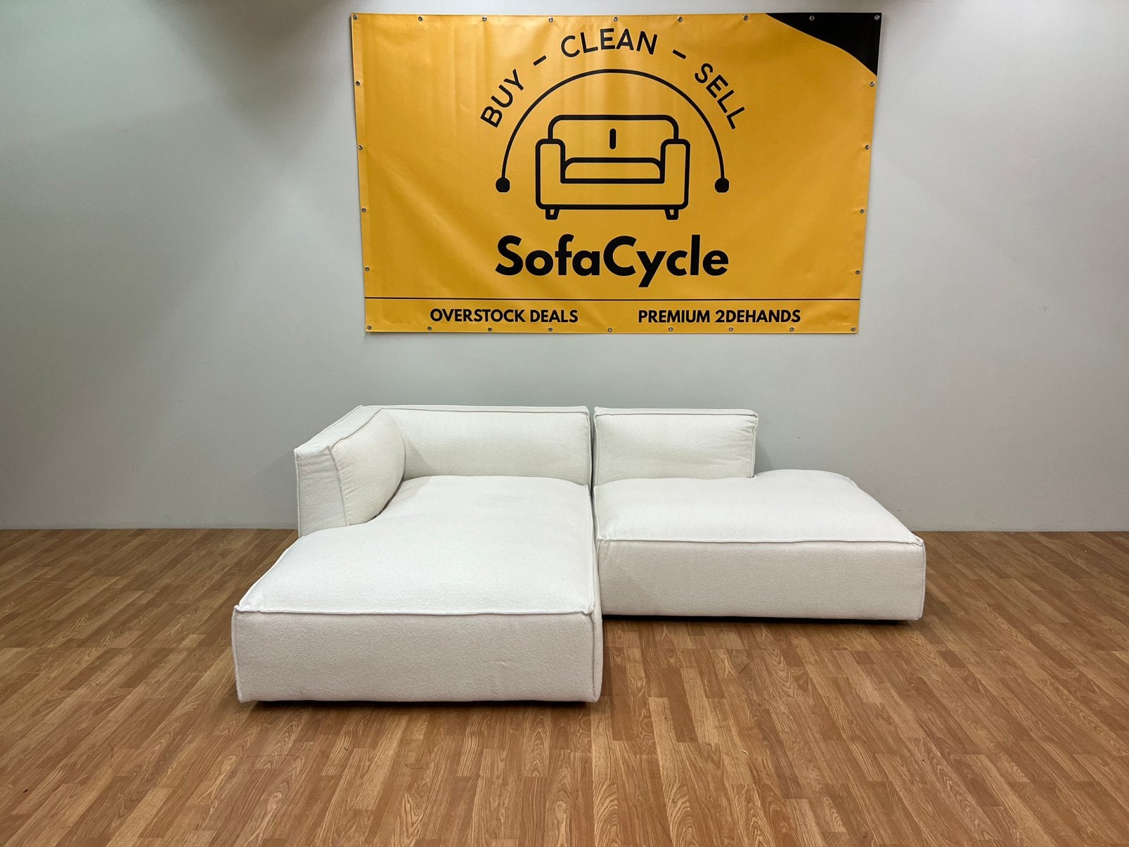 NV Gallery Witte bouclé Zetel (Modulair) - NIEUWE Overstock, Nieuw, Ophalen of Verzenden, Stof, SofaCycle