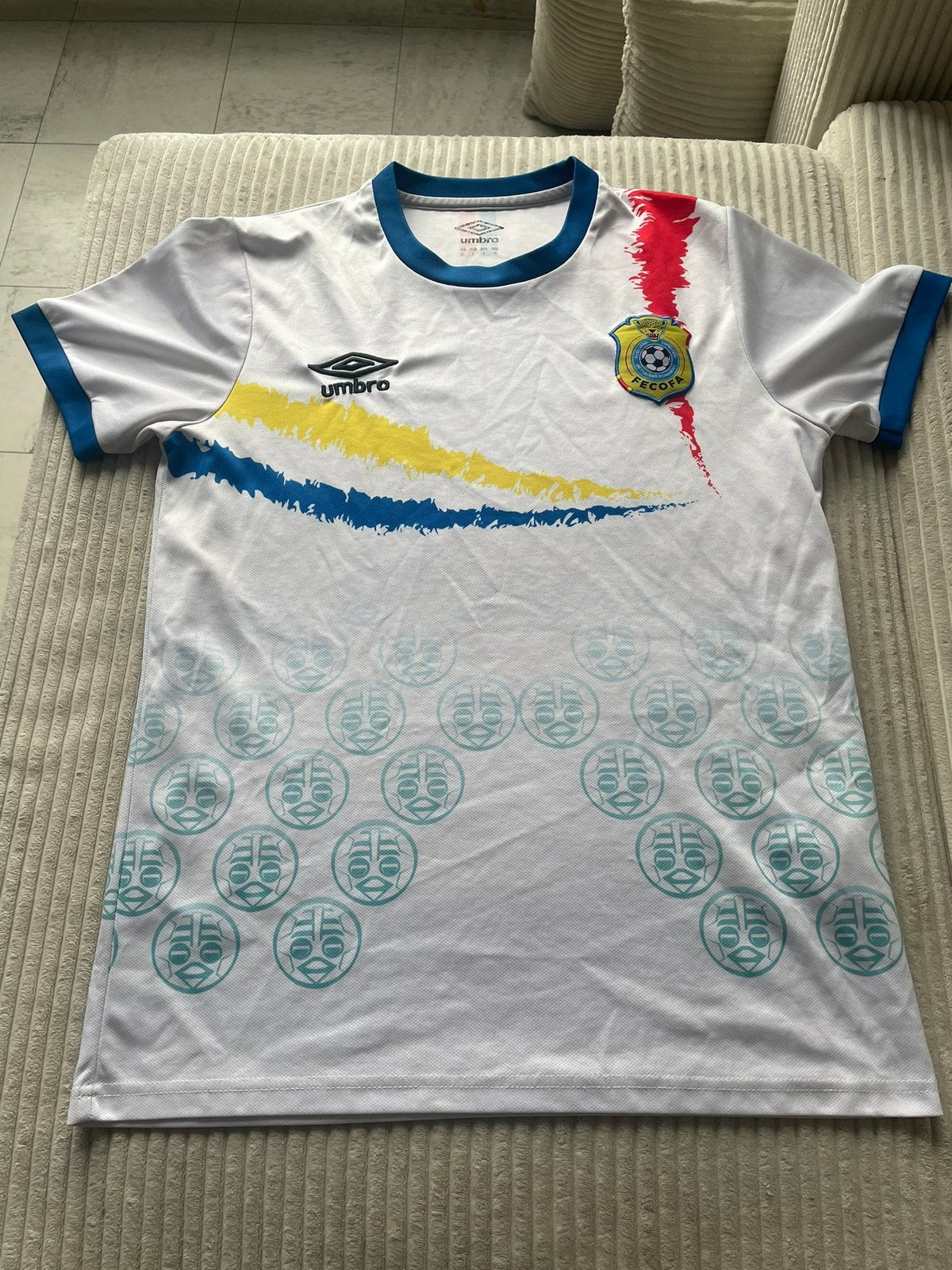 Maillot extérieur République démocratique du Congo RDC Umbro, Taille S, Enlèvement ou Envoi, Comme neuf, Maillot