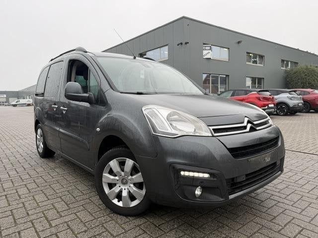 Citroen Berlingo 1.2 Benzine | Trekhaak | 5 zit | 1 JAAR GAR, Autos, Achat, 1295 kg, Entreprise, Boîte manuelle