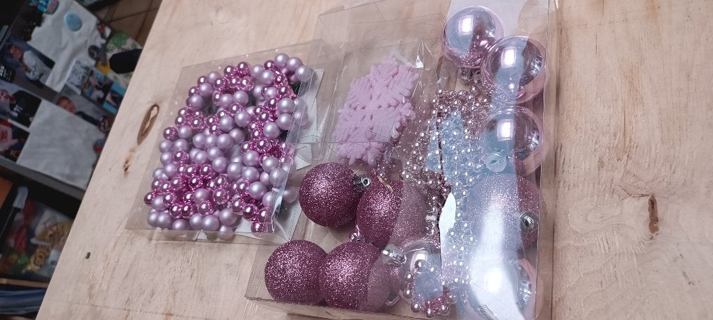 Lot de déco Noël mauve lilas 5e, Divers, Enlèvement ou Envoi, Comme neuf