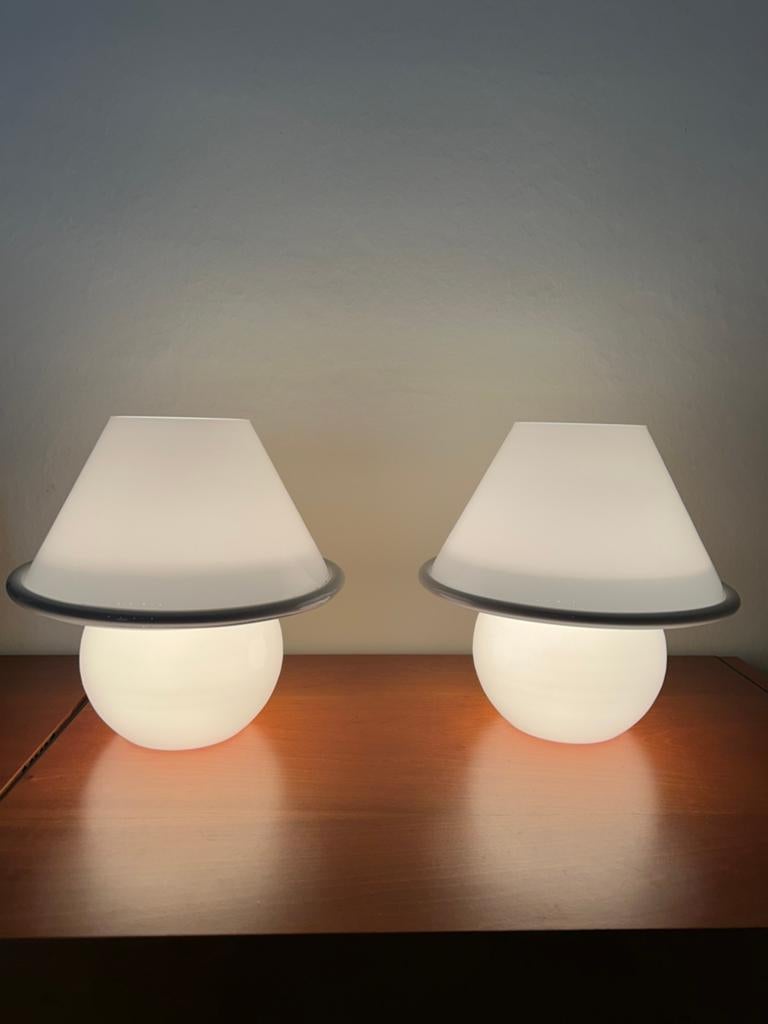 Glazen glas(murano?) koppel vintage retro mushroom tafellamp, Maison & Meubles, Lampes | Lampes de table, Comme neuf, Moins de 50 cm
