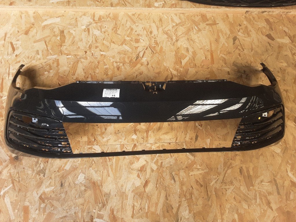 PARE-CHOCS AVANT Volkswagen Golf VIII (CD1) (5H0807221J), Pare-chocs, Volkswagen, Mevr. I. Hauben, Utilisé