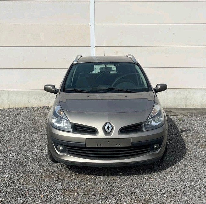 Renault Clio 1.5dci Airco 220.000km, Voorwielaandrijving, Electronic Stability Program (ESP), Stof, 50 kW