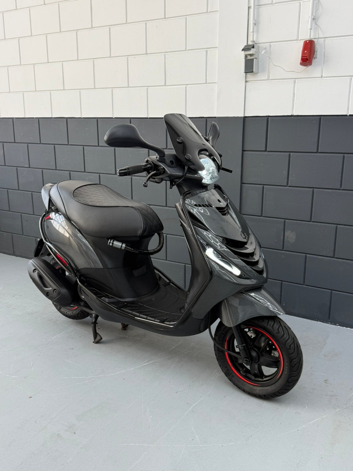 Piaggio Zip Sp Iget B-Klasse Vol Opties! Custom/Alpha Led, Ophalen
