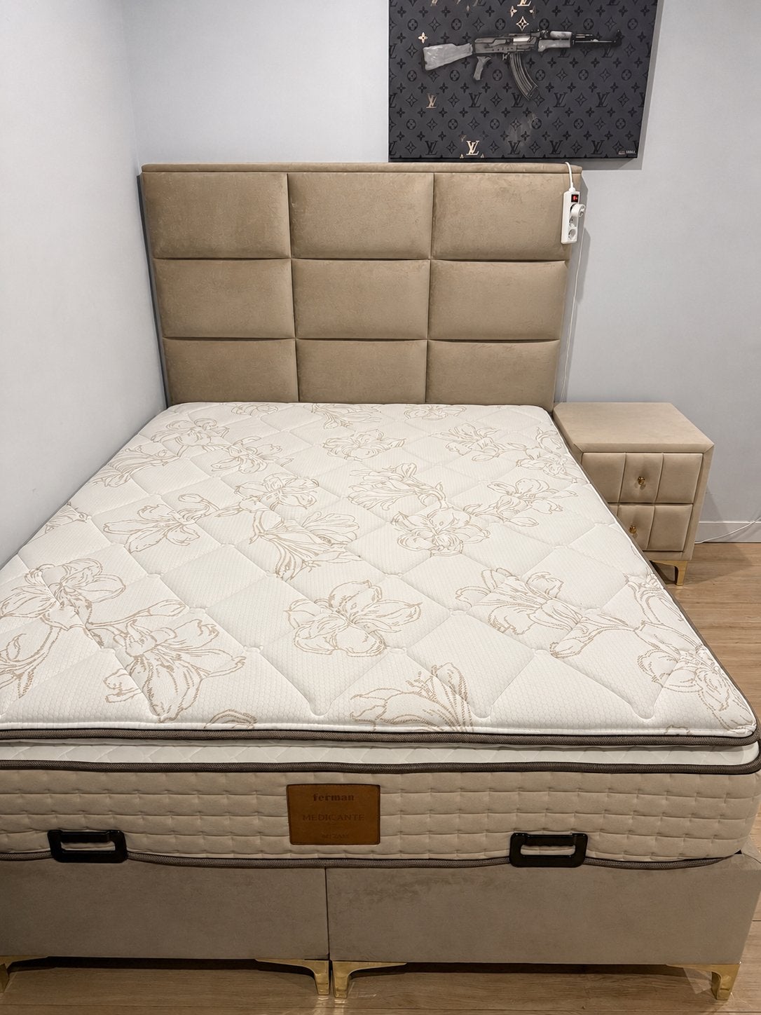 lit Ferman, Beige, Comme neuf, 200 cm, Deux personnes
