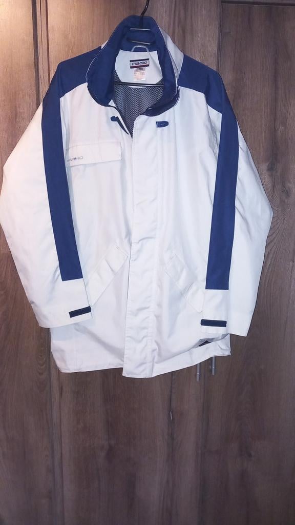 Jas Tribord decathlon maat M (maar valt eerder als maat L), Ophalen, Wit