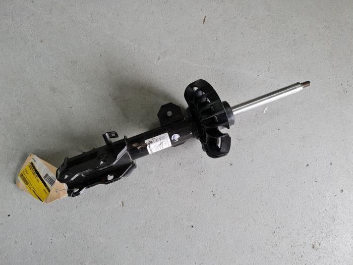 Amortisseur avant gauche d'un Mercedes Vito, 3 mois de garantie, Utilisé, -, -