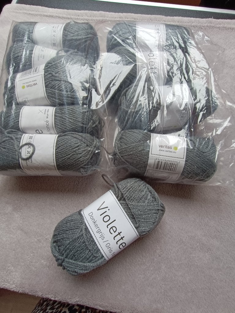 10 bollen VERITAS Violette donkergrijs, Hobby & Loisirs créatifs, Enlèvement ou Envoi, Neuf, Tricot ou Crochet, Laine ou Fils