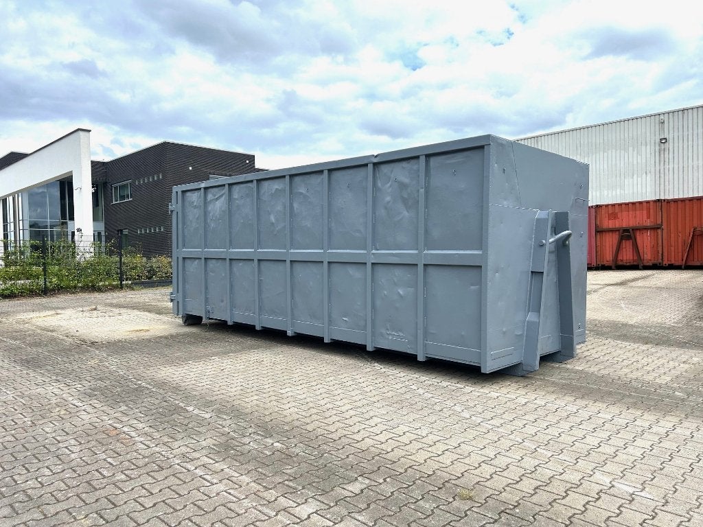 Afzetcontainer 36m² - volledig vernieuwd - nieuwe vloer., Ophalen