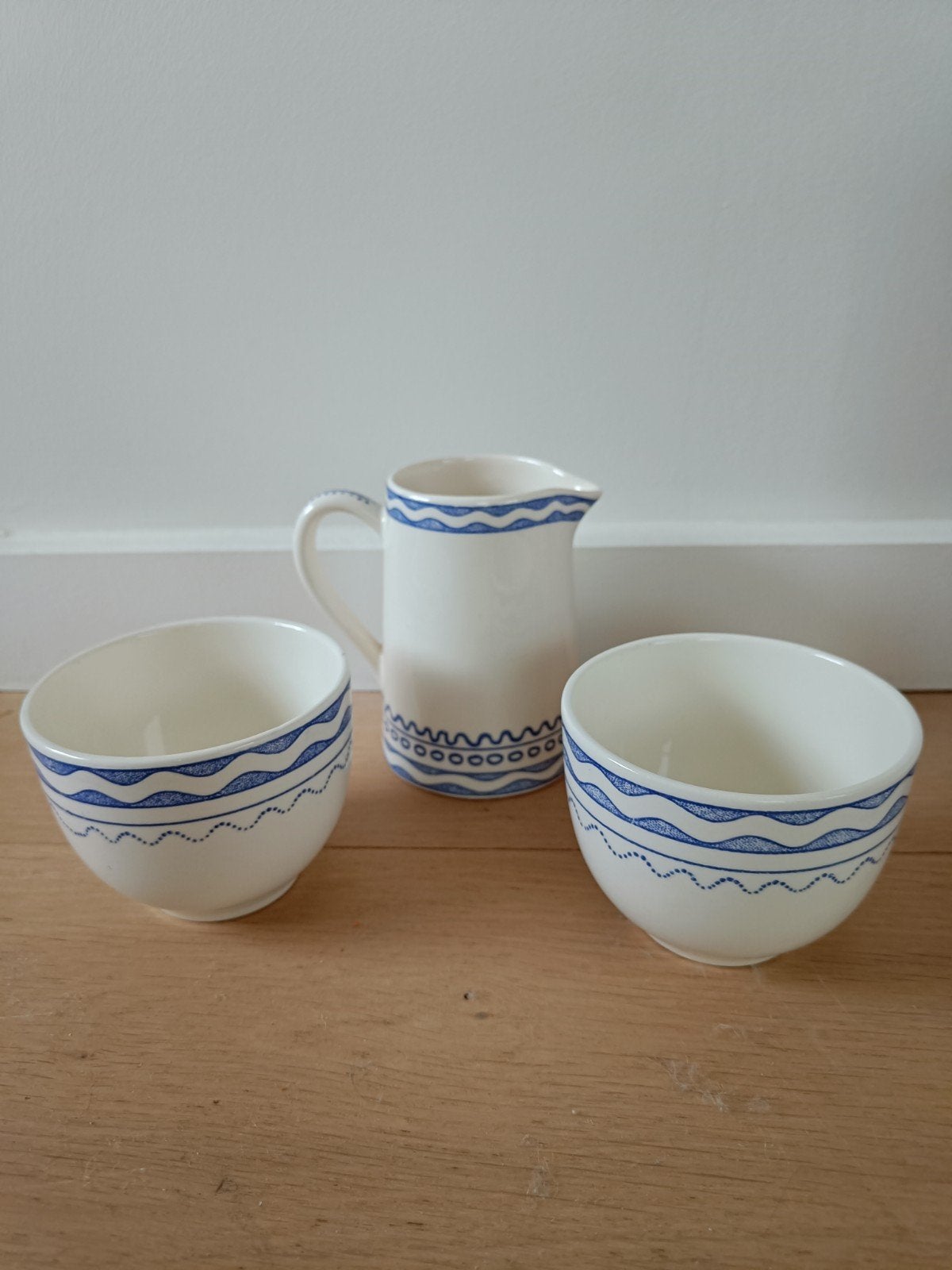 servies Gien drieledig, Ophalen