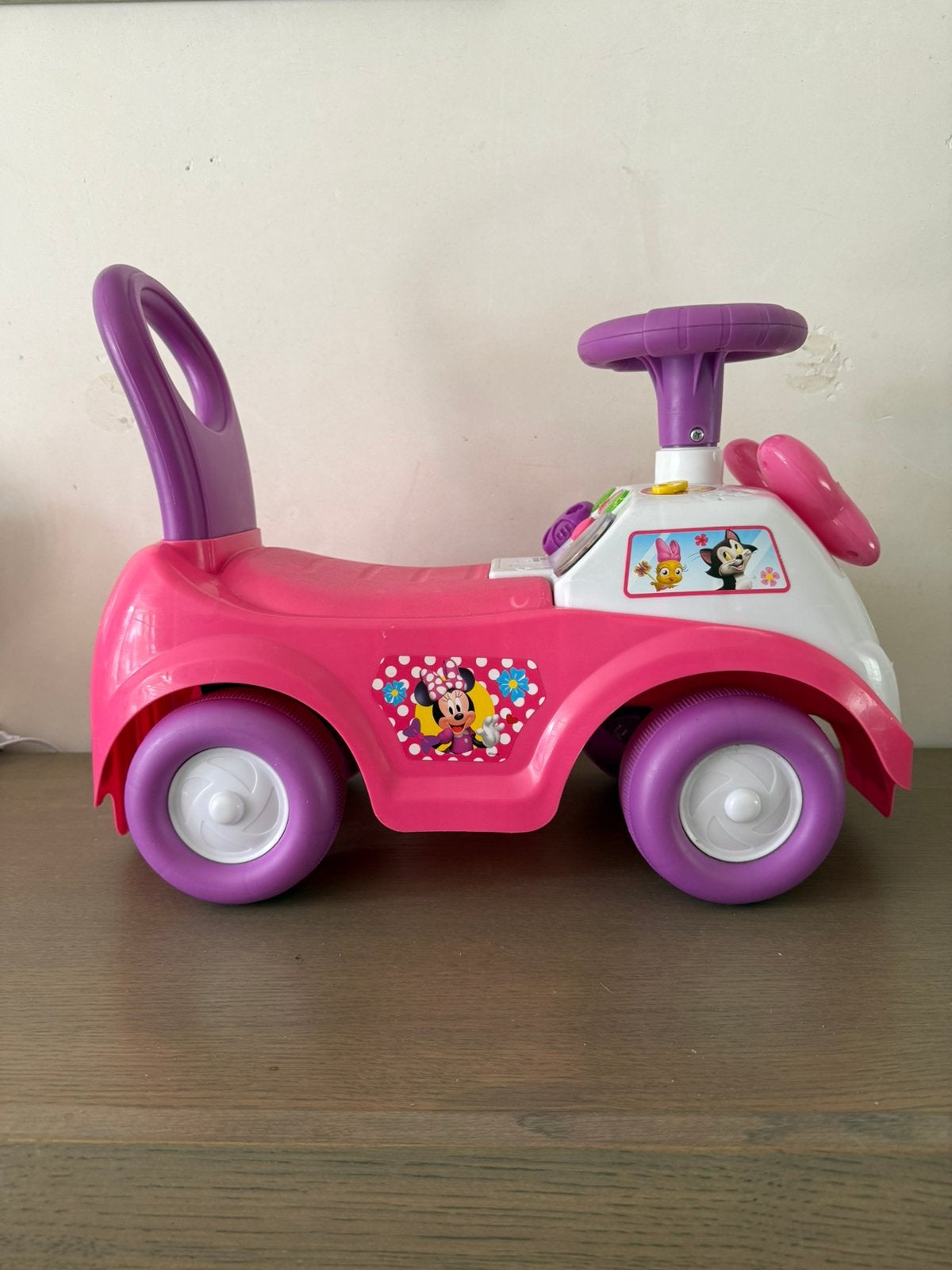 Minnie Mouse loop- en duwwagen met licht en geluid -Loopauto, Ophalen, Zo goed als nieuw