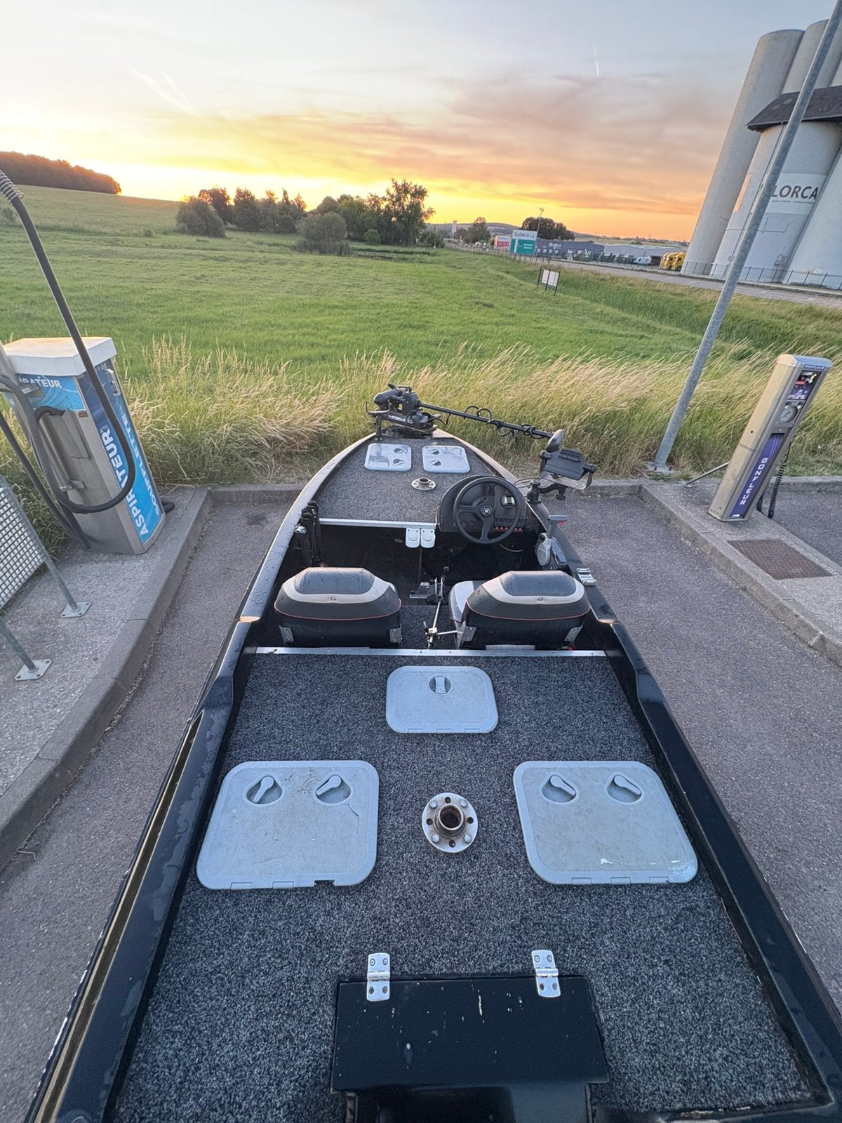 FLETCHER ARROW 140 type Bass Boat FULL ÉQUIPÉ LiveScope 50cv, 30 à 50 ch, Enlèvement, Utilisé, Avec télécommande