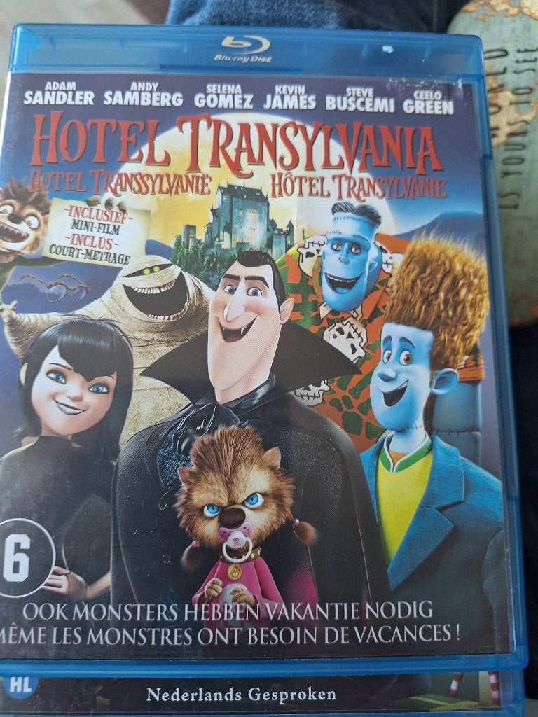 Hotel Transylvania, blu ray, ndl ondertiteld en gesproken, Cd's en Dvd's, Ophalen of Verzenden, Zo goed als nieuw, Nederlands