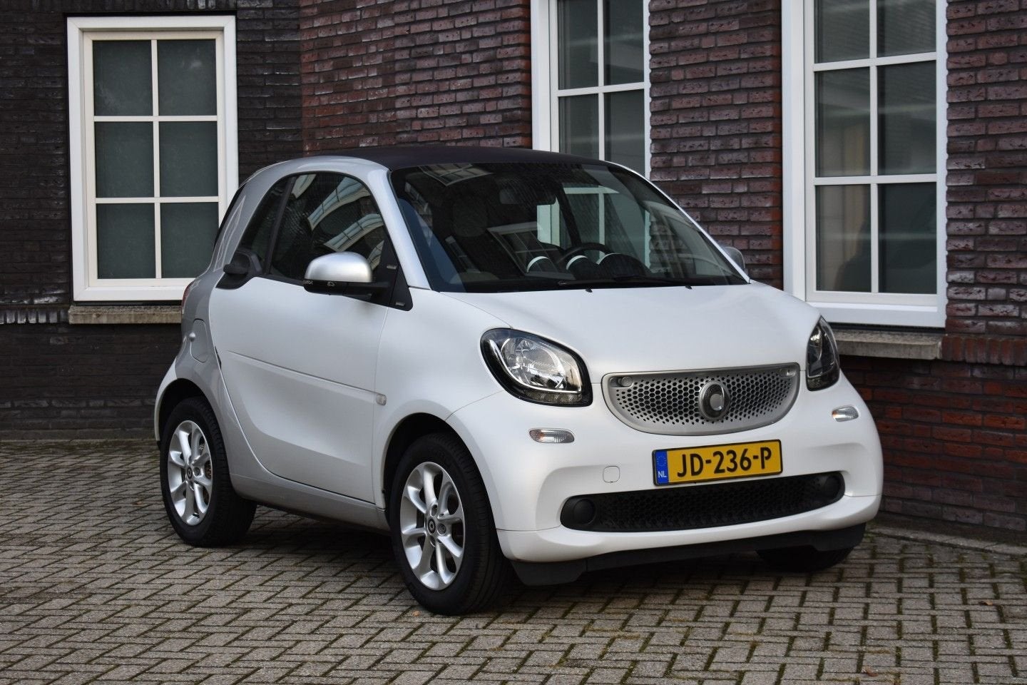 Smart ForTwo Wij zijn op afspraak geopend! Graag bellen voor, Auto's, Wit, Handgeschakeld, ForTwo, 93 g/km