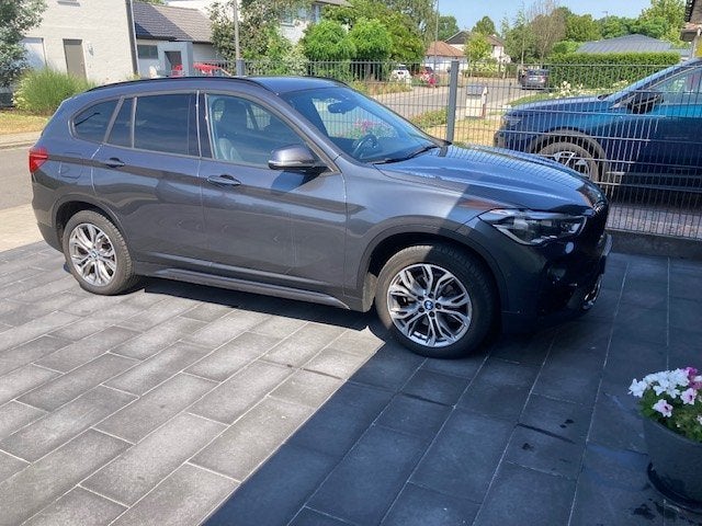 BMW X1  2016  Mineralgrau  145000km   Diesel 150pk, Overige kleuren, Particulier, SUV of Terreinwagen, Kunstmatig leder