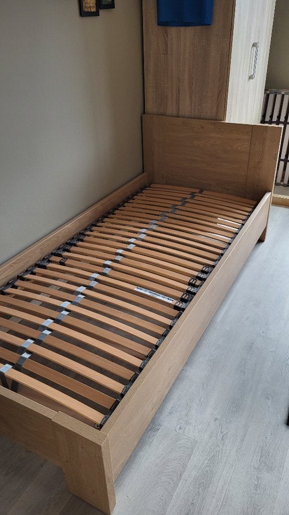 Eenpersoonsbed met lattenbodem, Huis en Inrichting, Ophalen, Gebruikt, 90 cm, Eenpersoons
