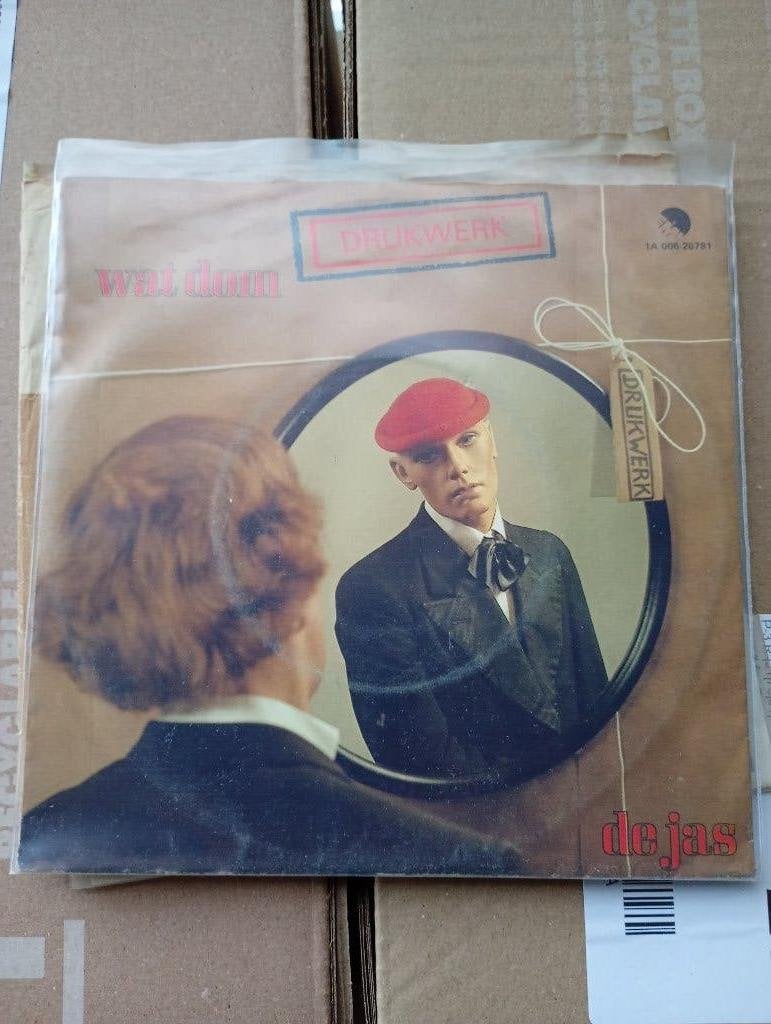 Drukwerk - Wat dom, En néerlandais, Enlèvement ou Envoi, Pochette photo, 7 inch