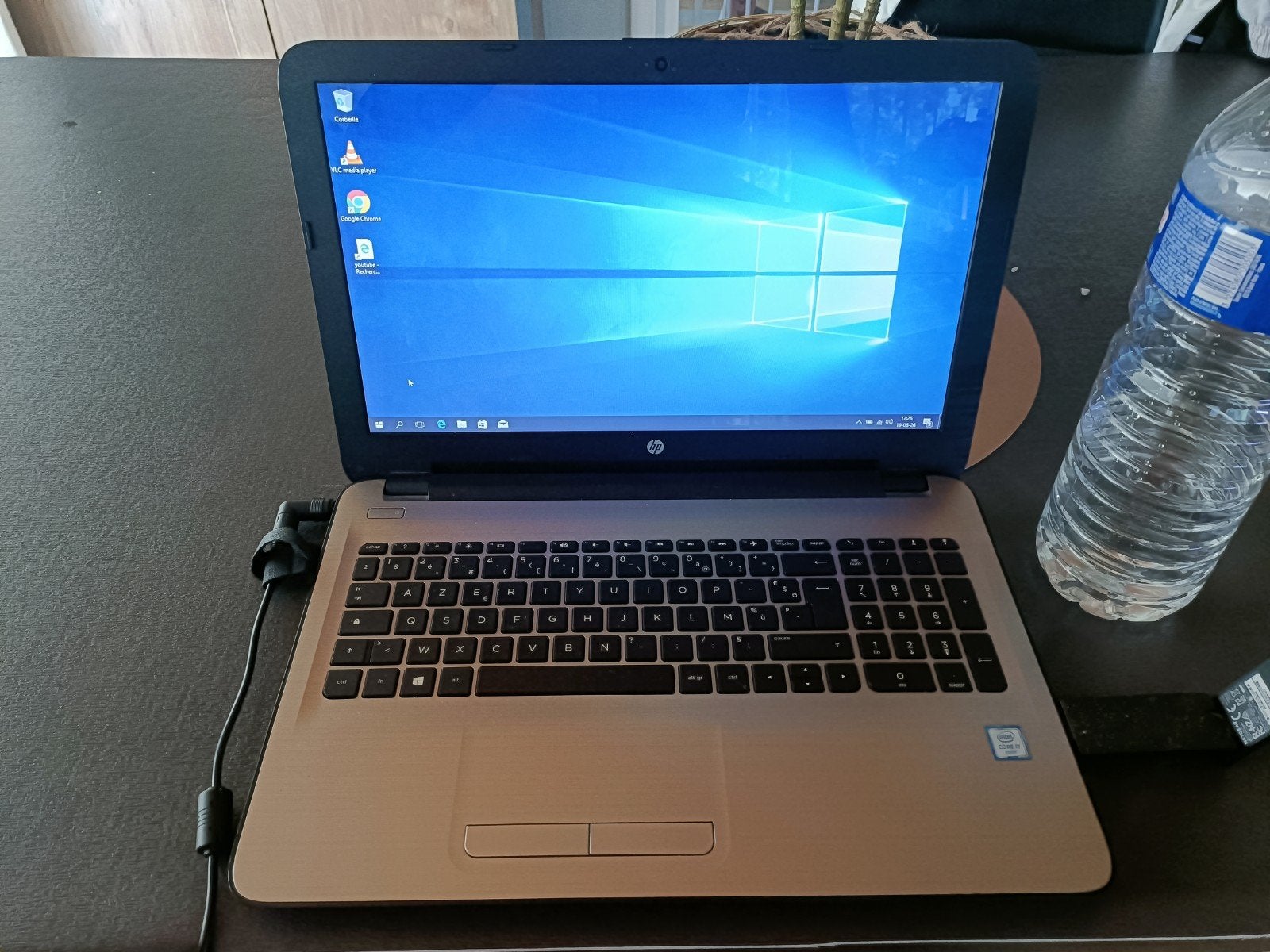 Pc portable a vendre 120 euros i7 6500U , 4gb ,1T stockage